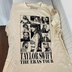 Taylor swift tee